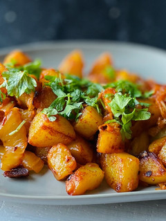 A picture of Kimchi potatoes.