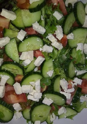 A picture of Healthy salad.