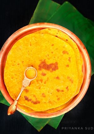 पारंपारिक पुरणपोळी (puranpoli recipe in marathi) रेसिपी चे मुख्य फोटो