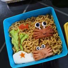 รูปของ Bekal anak: Mie goreng