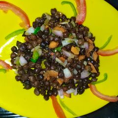 A picture of Black chana salad.