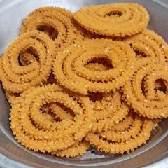 A picture of Rice chakli.