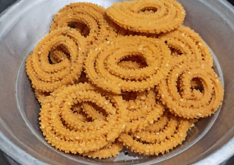 Rice chakli