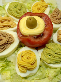 Una foto de Huevos Rellenos