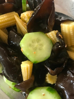 涼拌木耳小菜 的食譜成品照片