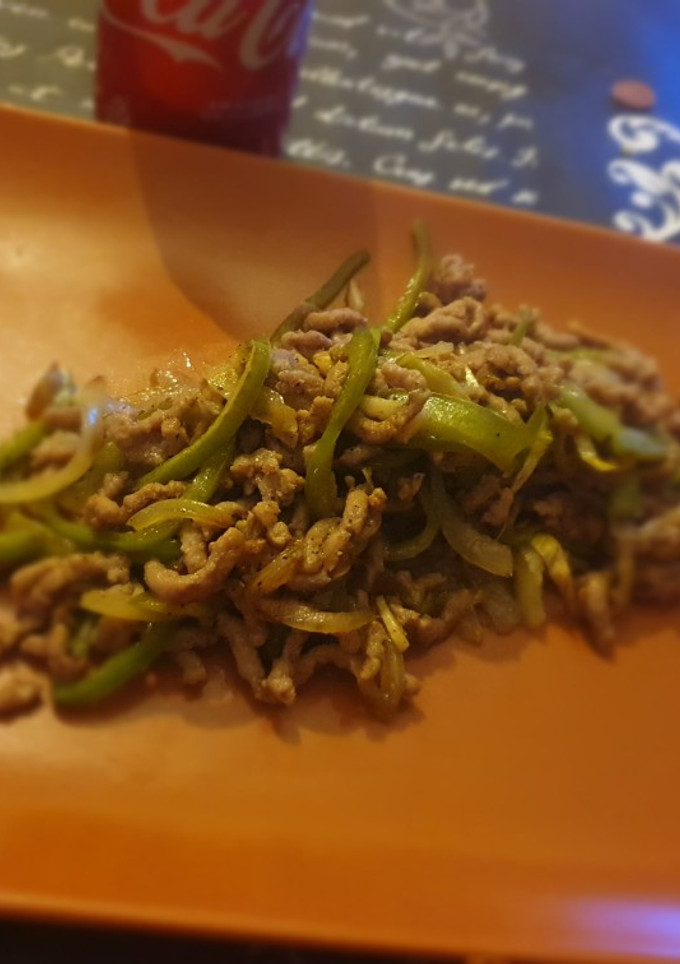 Una foto de Carne picada con pimientos