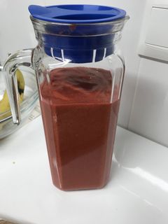 Una foto de Salmorejo de remolacha