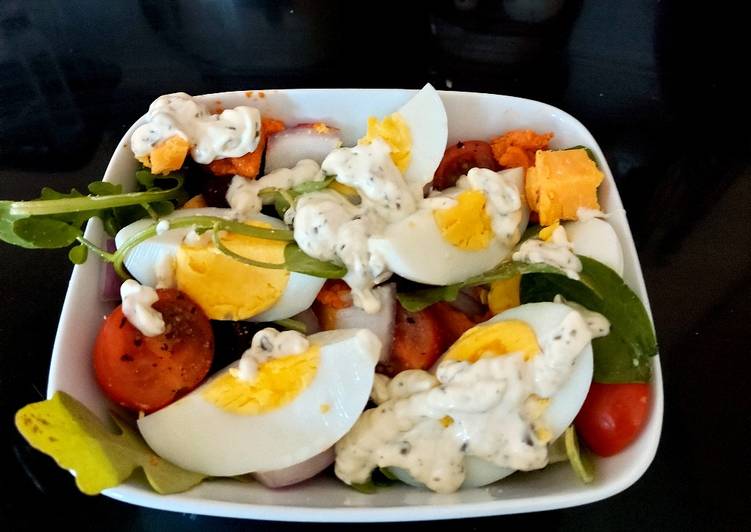 Recipe of Homemade My Hot Day Salad 🥰🍓🥒🧀🥚