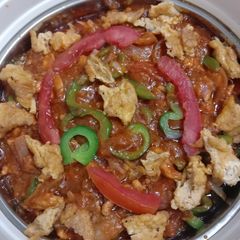 A picture of Chicken jalfrezi.