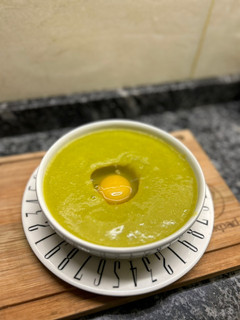 Una foto de Sopa de verduras en Licuadora 🧄🥔🍠🥕