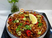 Gambar pan mee chili oil