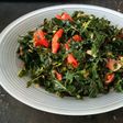 Tumis daun singkong