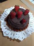 Torta chocolate y frutillas. Grace