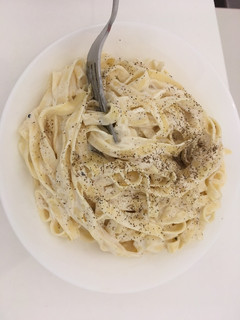 Una foto de Tallarines con salsa de trufa
