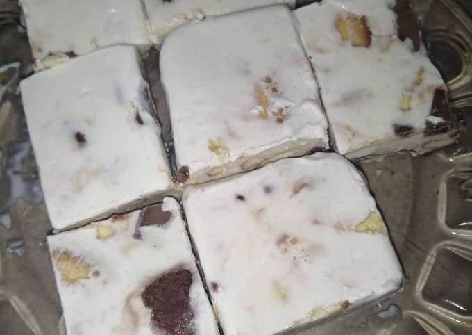Easiest Way to Prepare Any-night-of-the-week Frozen Cookies and Cream