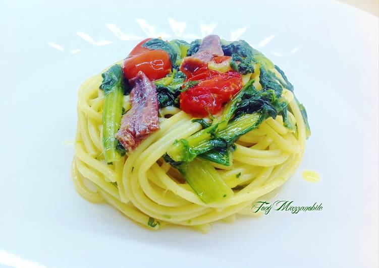 Step-by-Step Guide to Make Qualsiasi sera della settimana Spaghetti di grano decorticato a pietra, con cicoria, filetti di alici e datterini confit