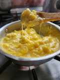 Huevos revueltos con queso