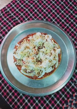 पिज़्ज़ा (pizza recipe in Hindi) रेसिपी मुख्य फोटो