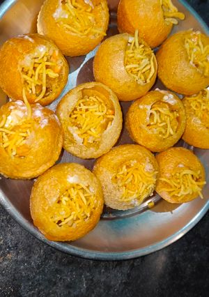 দই ফুচকা (doi fuchka recipe in Bengali) রেসিপির প্রধান ছবি