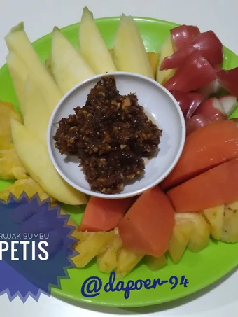 Cara Mudah Membuat Resep 169. Rujak sambal petis yang Enak Banget Anti Ribet, Lezat
