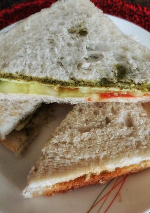 चीज़ वेज सैंडविच (Cheese veg sandwich recipe in hindi) रेसिपी मुख्य फोटो