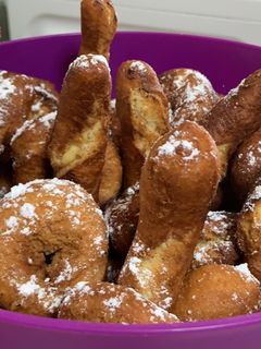 Una foto de Roscos y pirulos de anís a tu gusto
