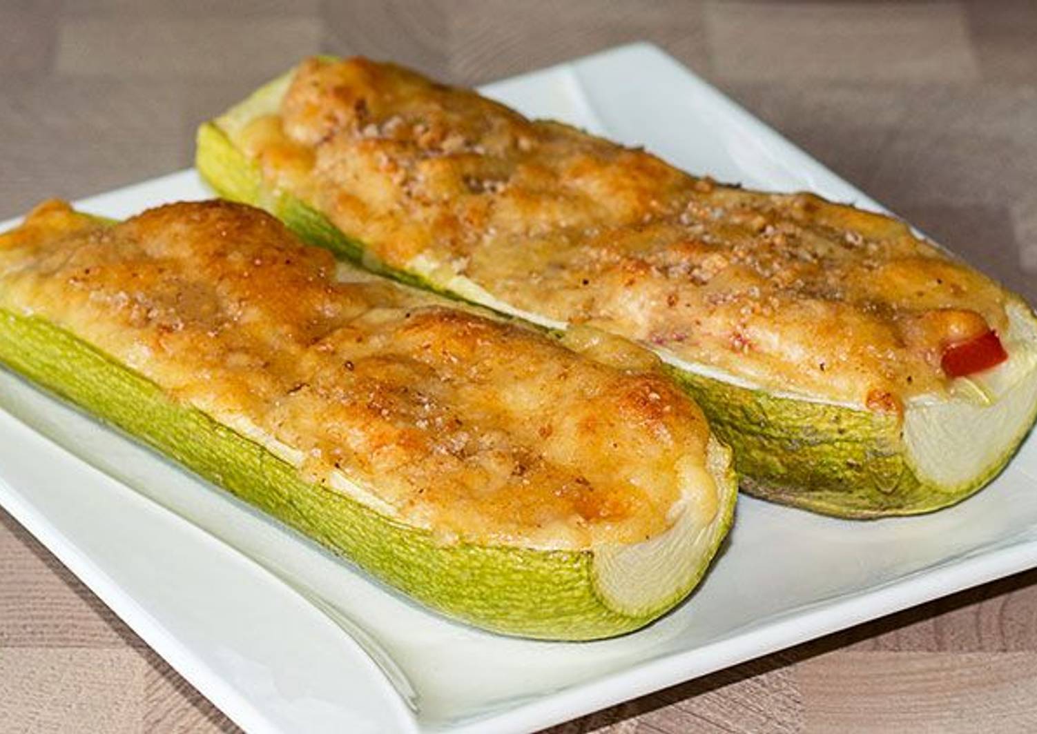 Кабачки запеченные в духовке с мясом. Кабачки запеченные в духовке.