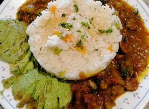 Una foto de Cubios guisados con chorizo