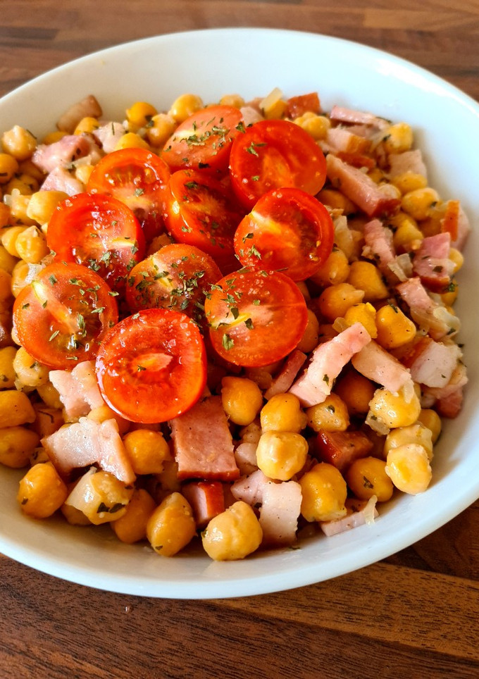 Una foto de Garbanzos con Bacon
