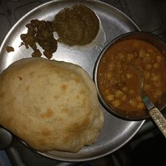 A picture of Chole.