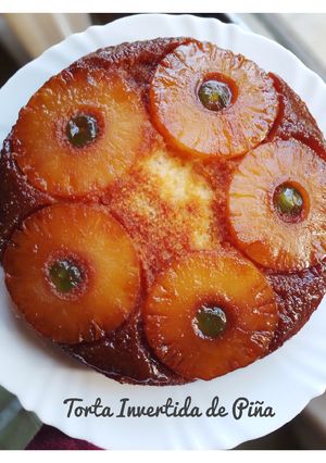 Una foto de Torta Invertida de Piña 🍍