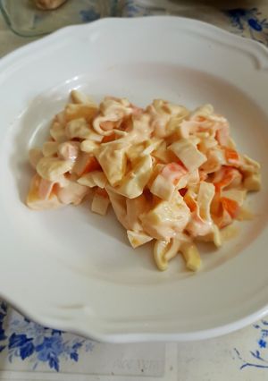 Una foto de Ensalada de cangrejo con piña