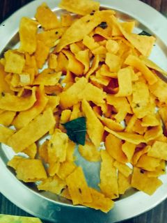 ரிப்பன் பக்கோடா🎗️💝✨(Ribbon pakoda recipe in tamil) செய்முறை முக்கிய புகைப்படம்