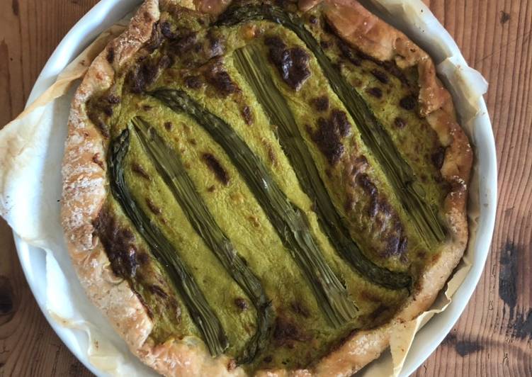 Recetta di Qualsiasi sera della settimana Torta salata con asparagi e provola dolce
