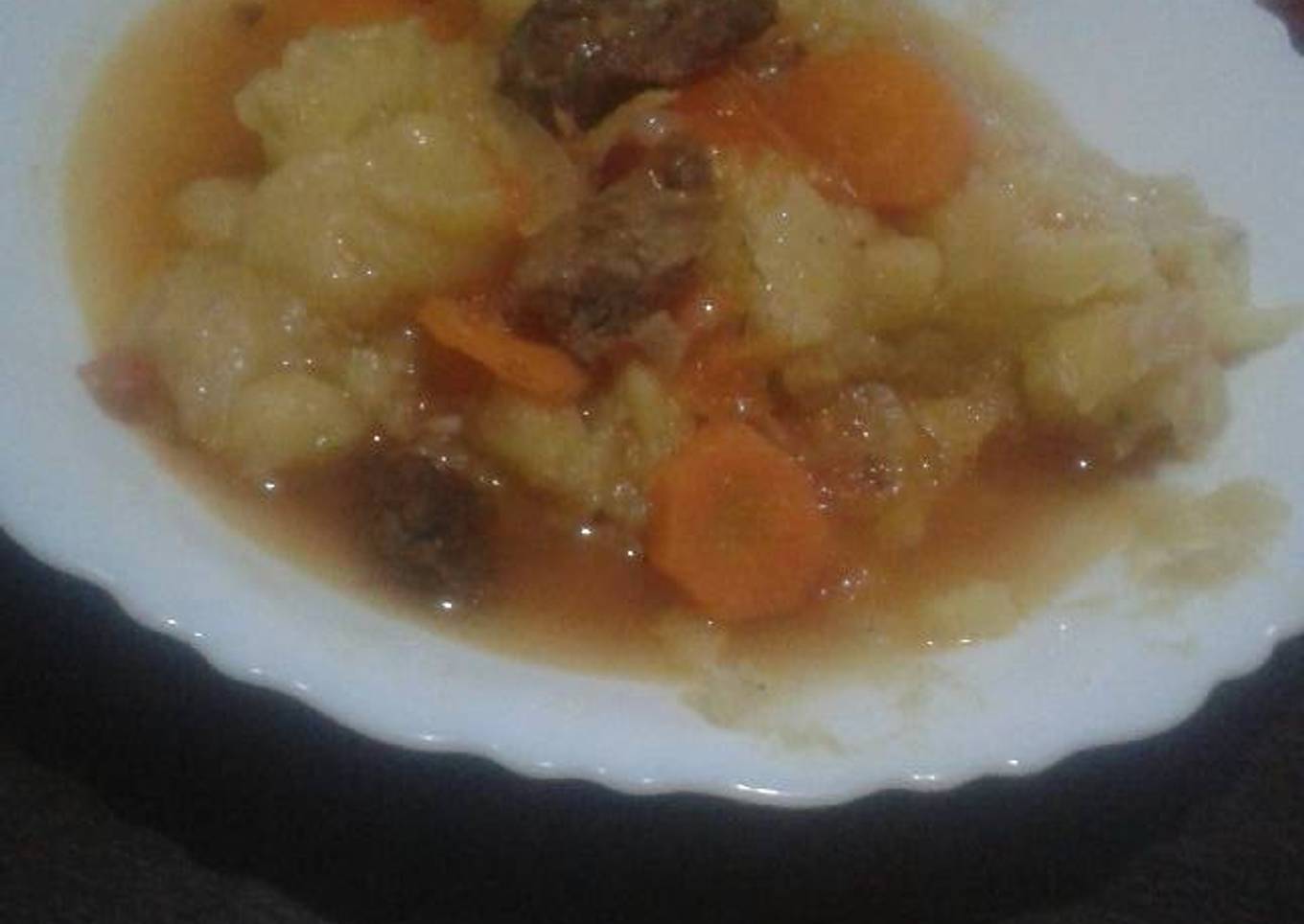 Plain tain with beef stew