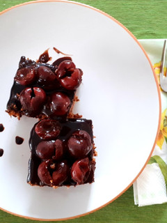 Kakaós-meggyes süti (hagyományosan és diétásan is) recept fotója