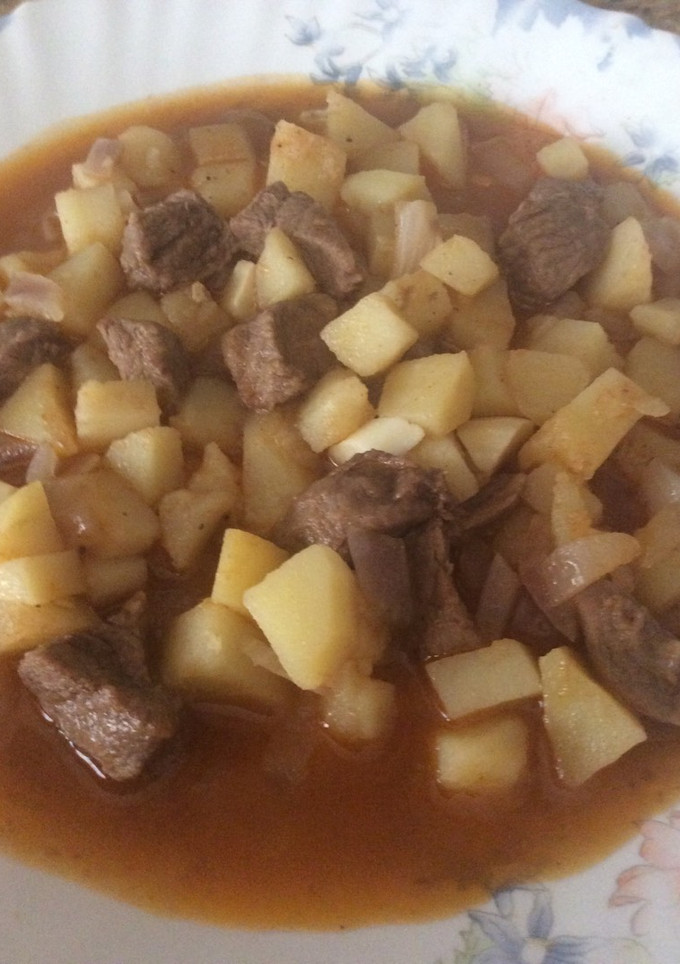 Una foto de Patatas en salsa