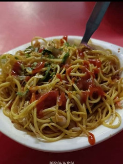 हक्का नूडल्स रेसिपी (hakka noodles recipe in Hindi) रेसिपी मुख्य फोटो