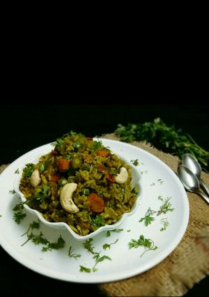 A picture of Coriander mint rice.