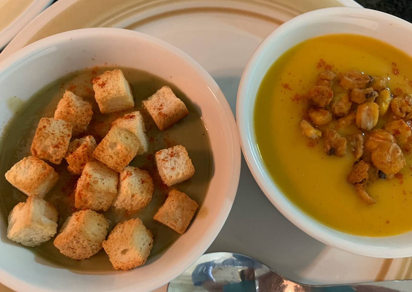 Combo de cremas de verdura con su crujiente.😋
