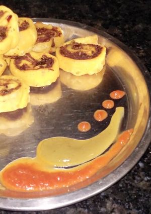 पिनव्हील समोसा रेसिपी मुख्य फोटो