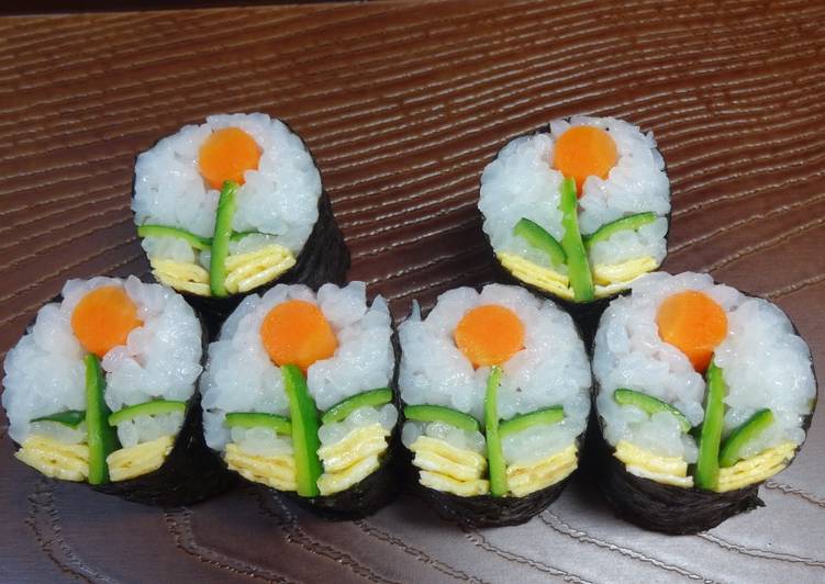 Steps to Prepare Favorite Designers rolled sushi (Flowers w/o fish)