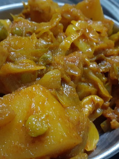 आलू गोभी की सब्जी (aloo Gobi ki sabzi recipe in Hindi) रेसिपी मुख्य फोटो