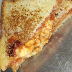 A picture of Cheesy bread Sandwich.