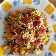 A picture of Bread poha.