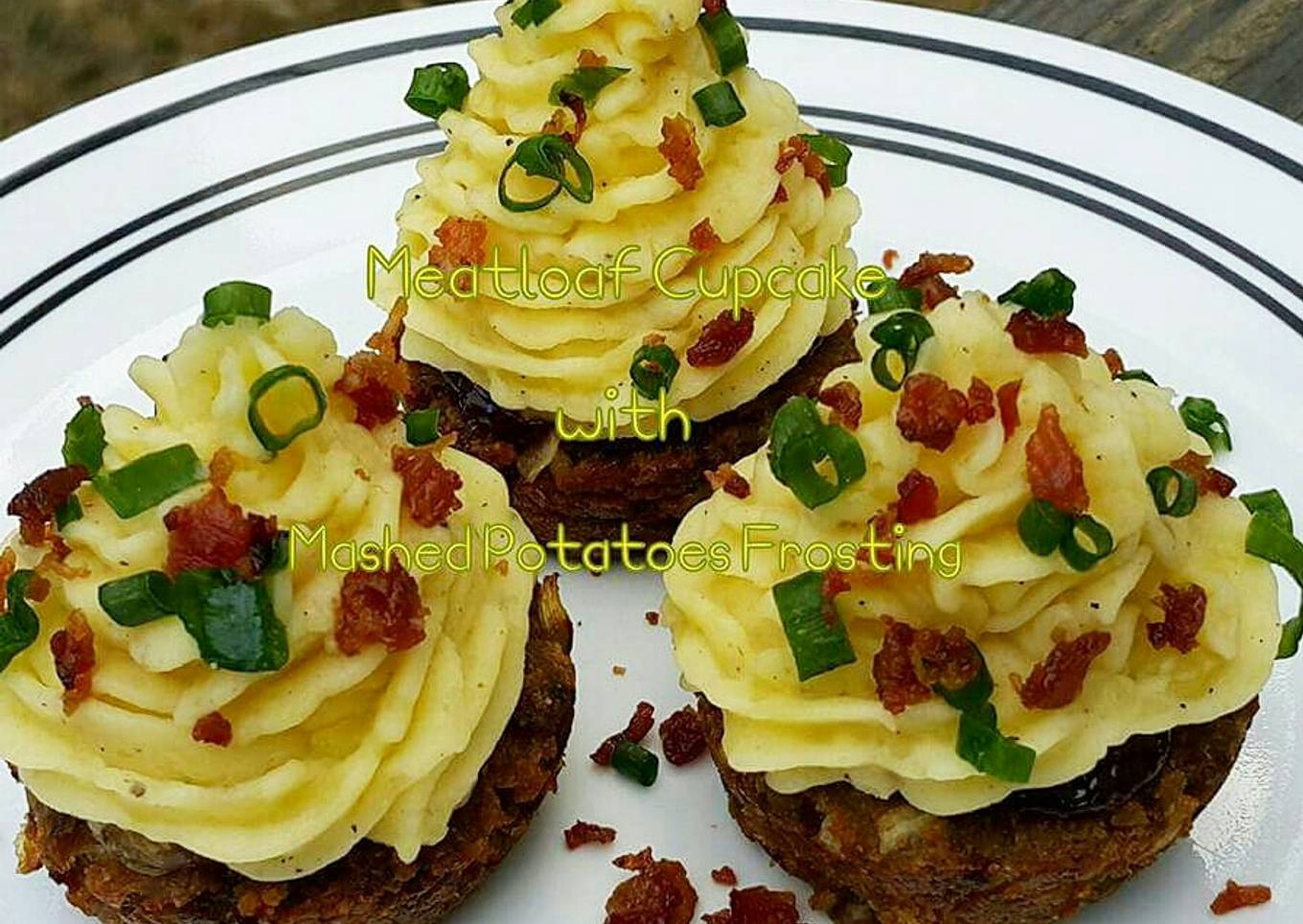 Meatloaf Cupcake dengan Mashed Potato Frosting