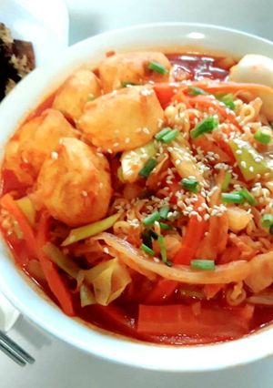 รูปของ ราโบกี (มาม่าเกาหลีแบบง่ายๆ) RABOKKI KOREAN SWEET & SPICY RAMEN