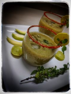 આમ પન્ના (Aam Panna Recipe In Gujarati) રેસીપી મુખ્ય ફોટો