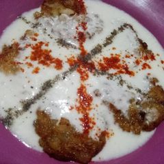 A picture of Falahari dahi bada.