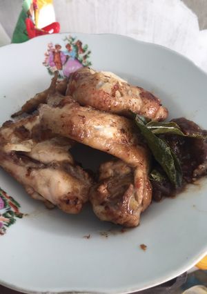 Foto resep Ayam goreng ungkep saori tomat